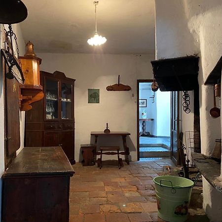 Vila Casa Nel Centro Storico Di Borno Exteriér fotografie
