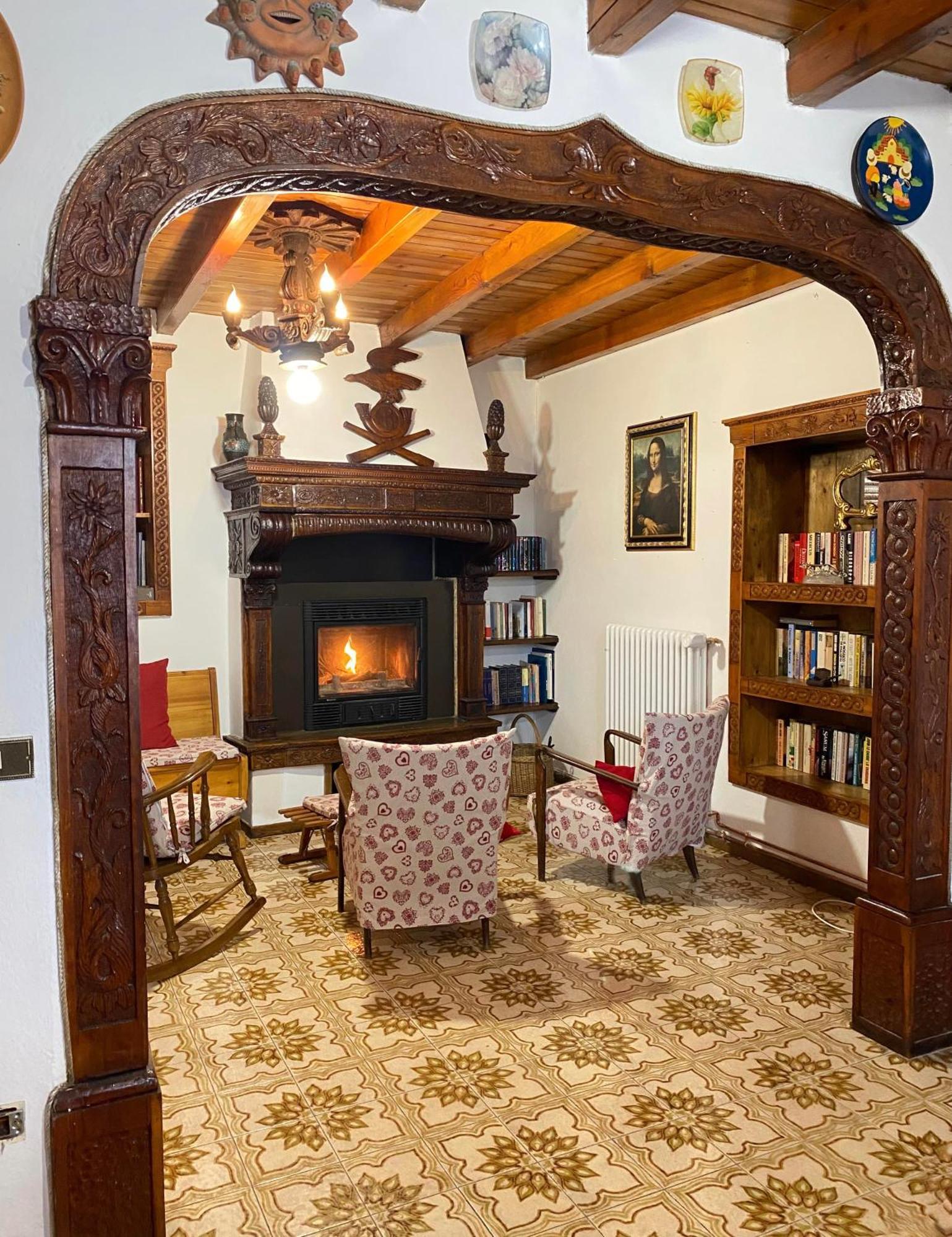 Vila Casa Nel Centro Storico Di Borno Exteriér fotografie