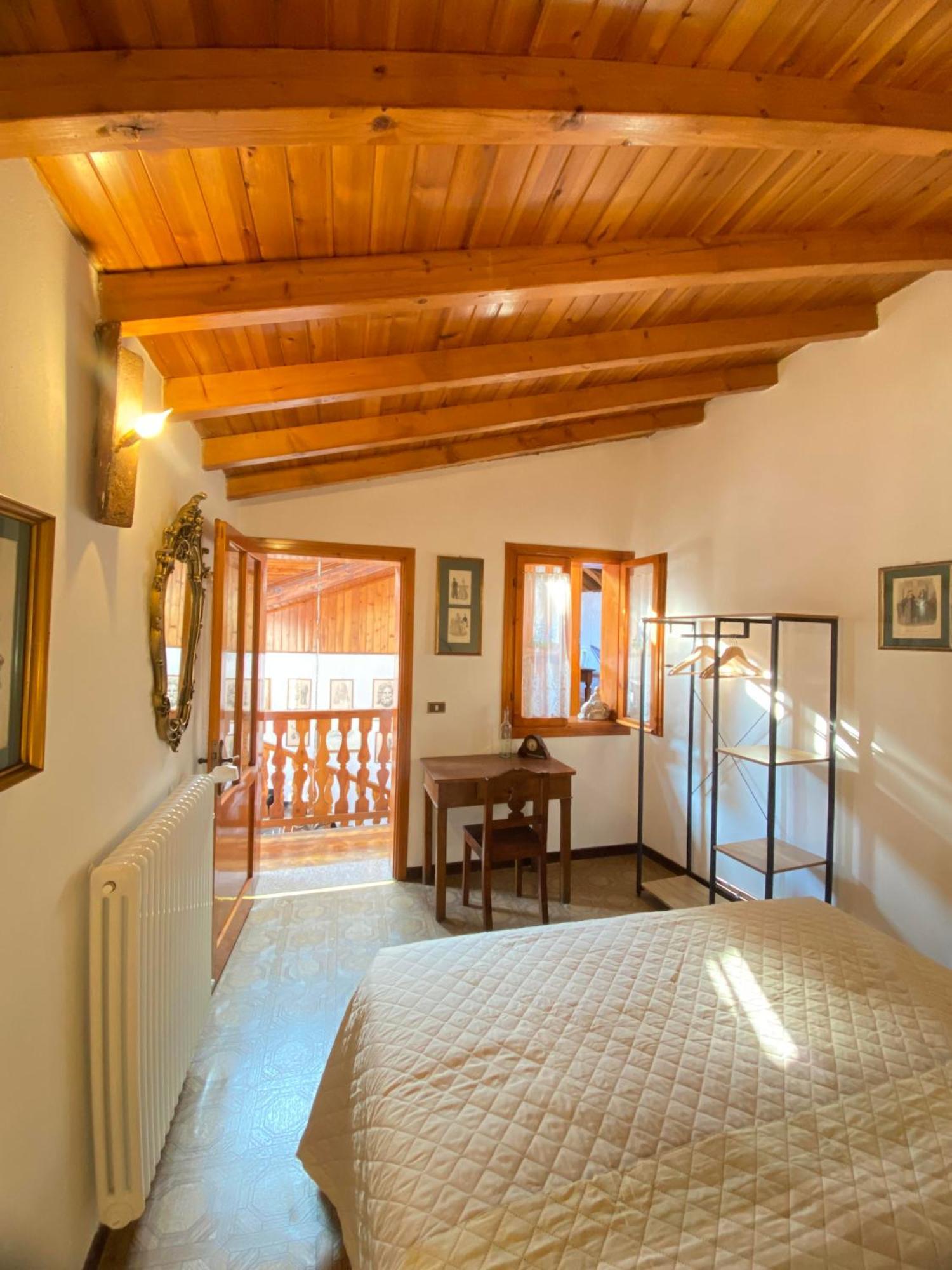 Vila Casa Nel Centro Storico Di Borno Exteriér fotografie